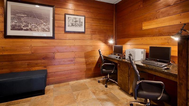 Best Western Crossroads Inn DeFuniak Springs Bagian luar foto